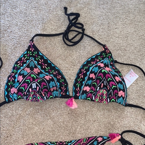 Embroidered two piece bikini - Picture 3 of 8